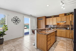 019_F8_5312 Summerfield Dr