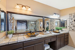 043_F8_5312 Summerfield Dr