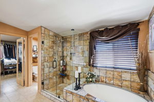 044_F8_5312 Summerfield Dr