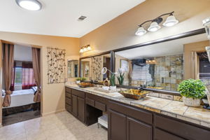 045_F8_5312 Summerfield Dr