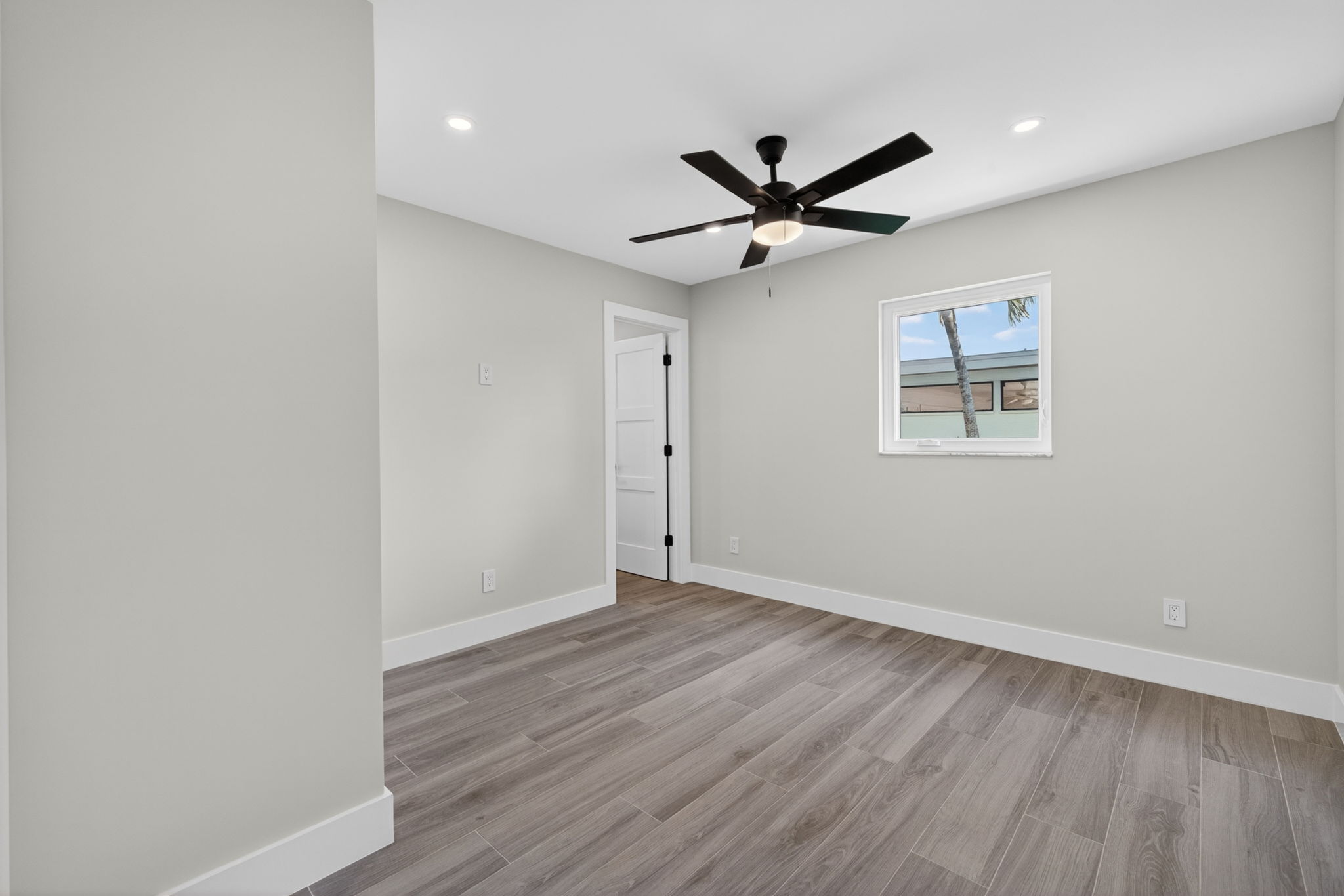 Guest Bedroom 2 - 1 of 2