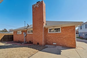 5313 Aspen Dr_011 (2).jpg