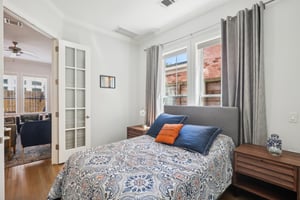 Hidalgo St-1204-039.jpg