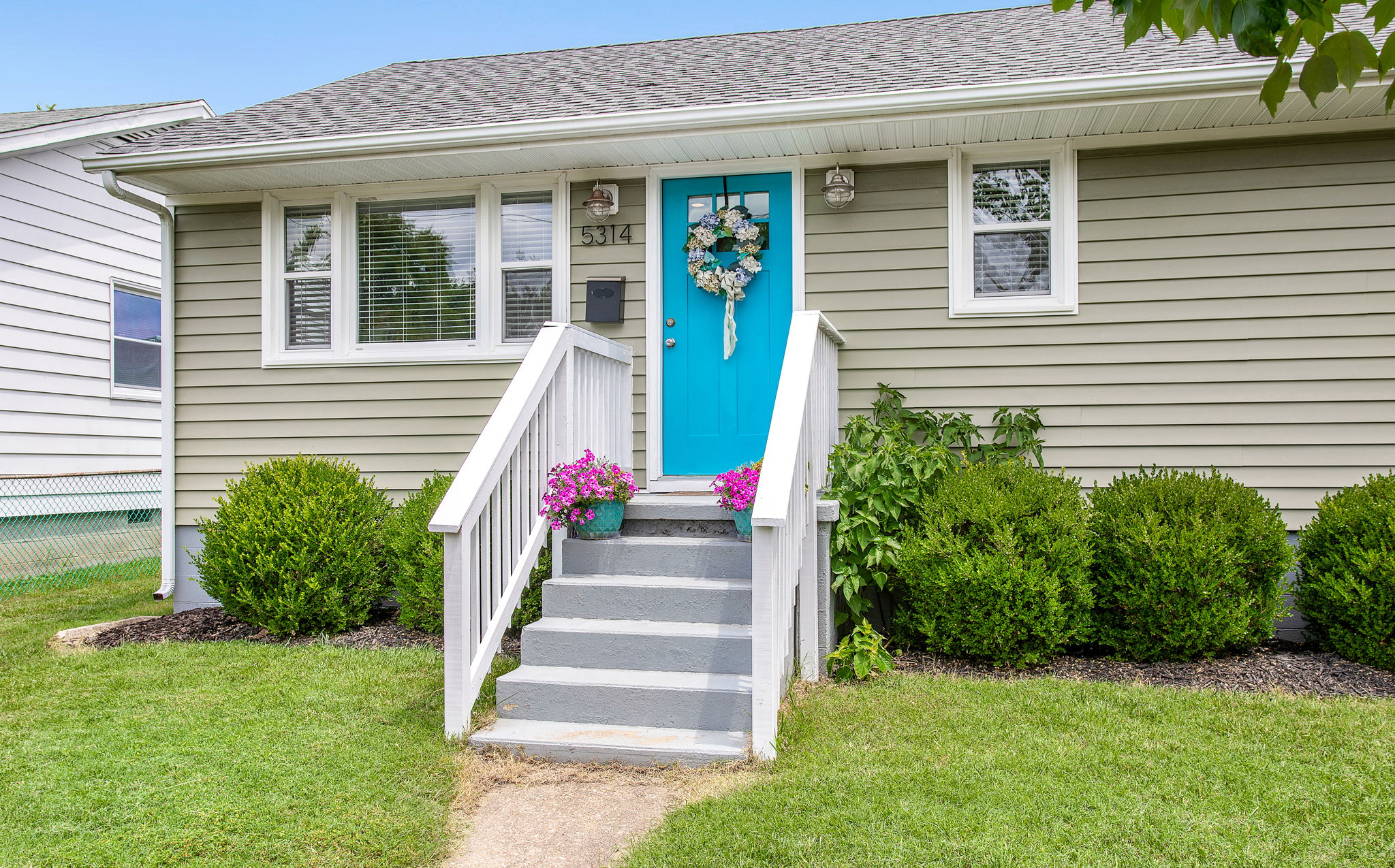 03-Exterior Front