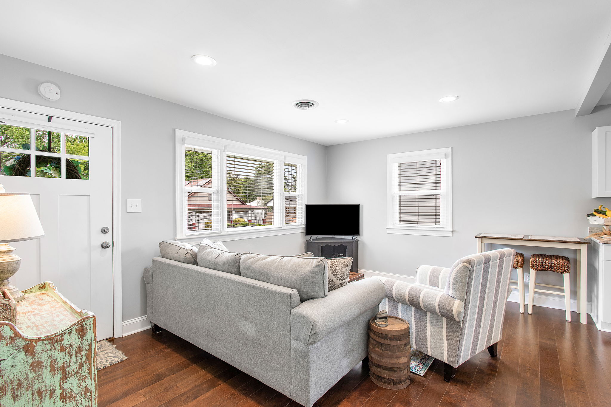 05-Living Room