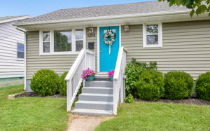 03-Exterior Front