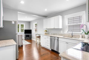 10-Kitchen