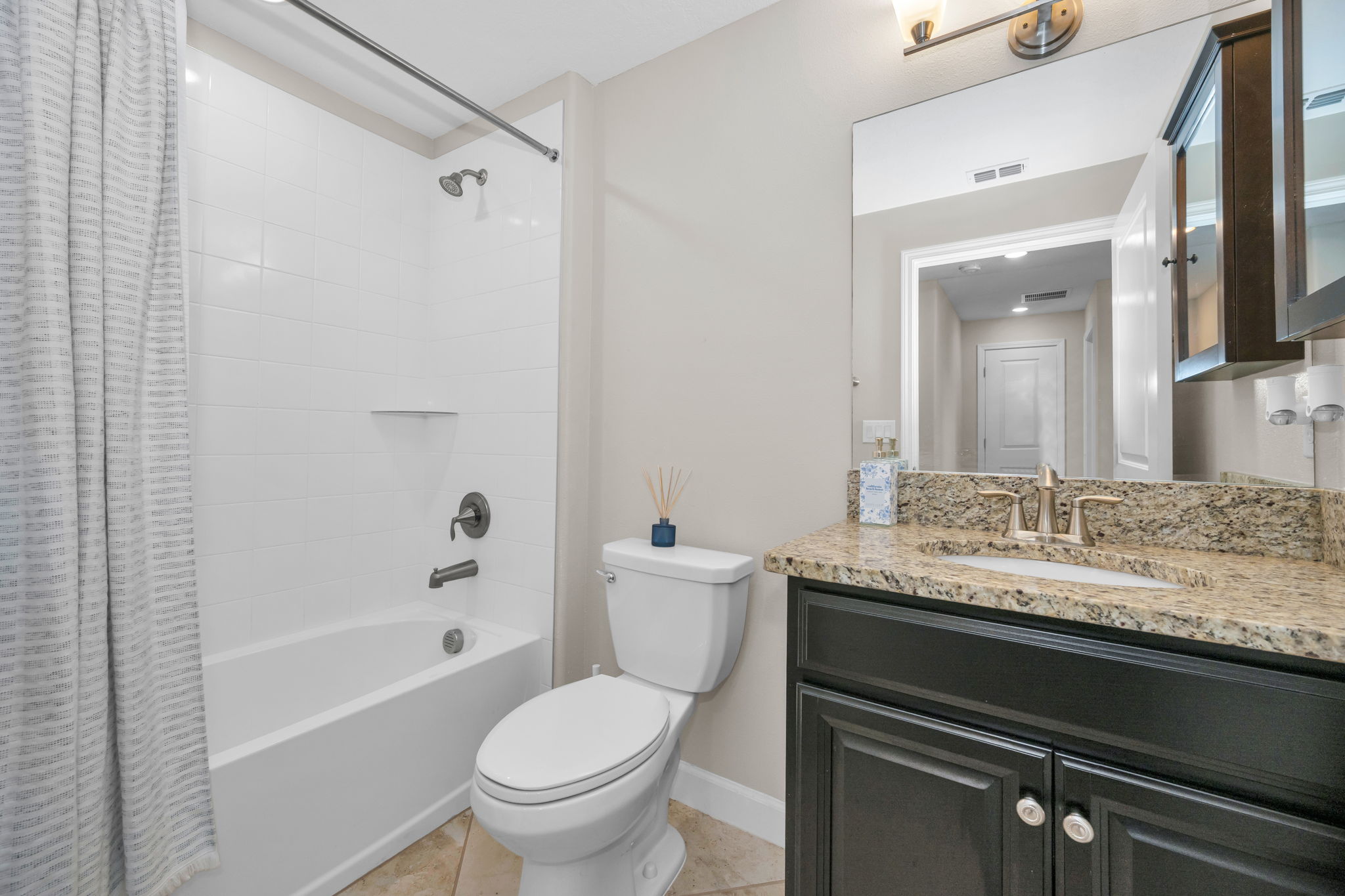 Upper Level Bathroom 3a