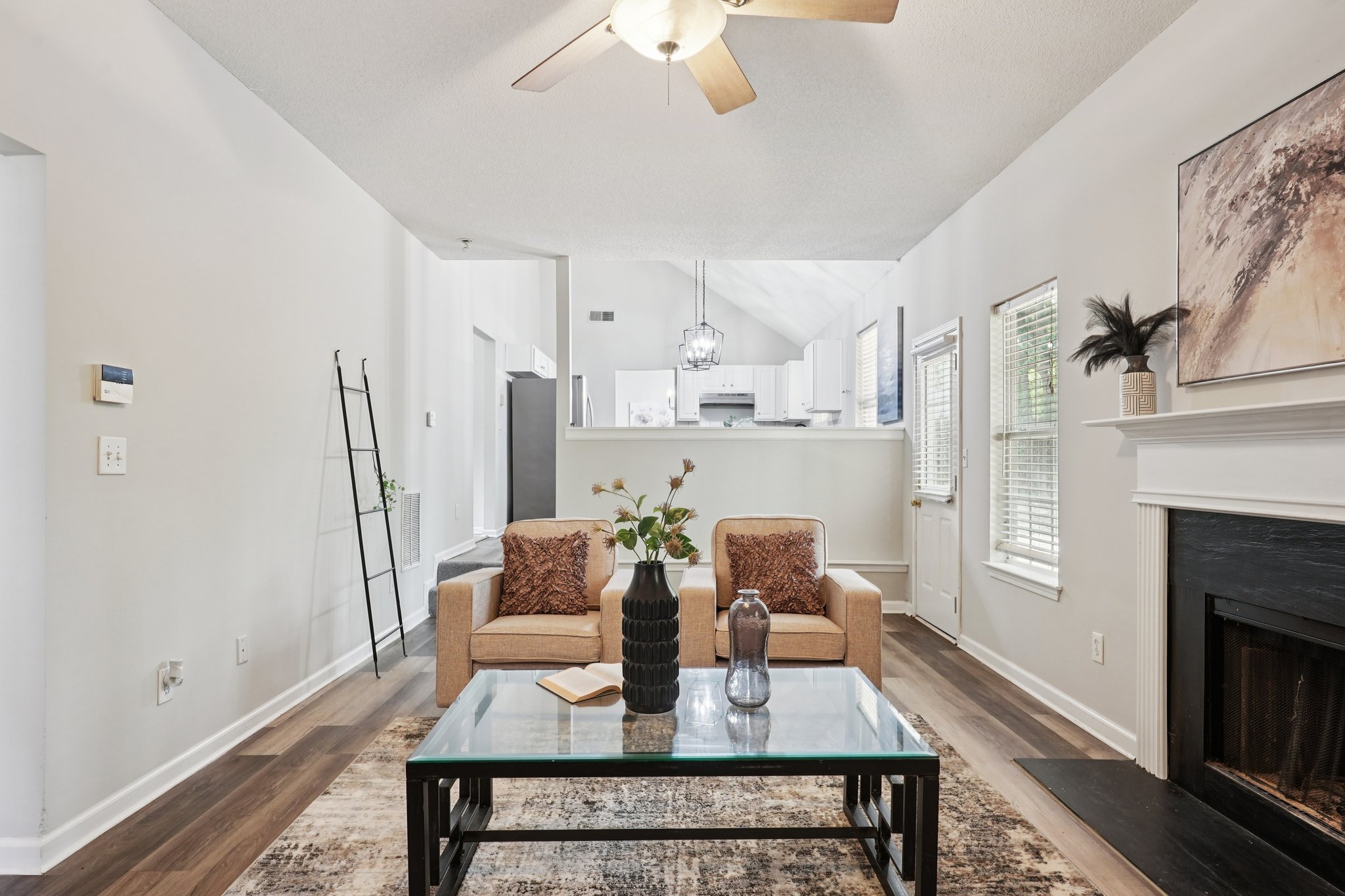 Rolling Meadow Dr SW-L0105-013.jpg