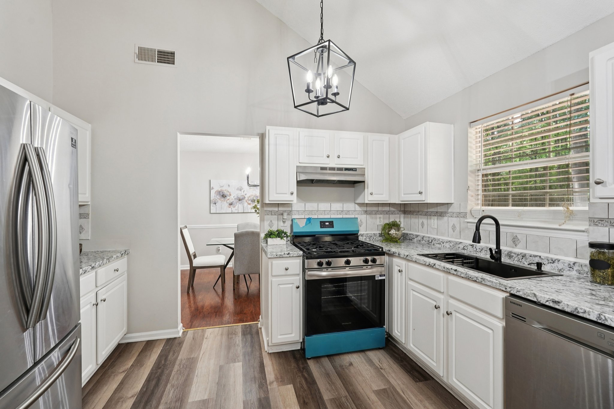 Rolling Meadow Dr SW-L0105-019.jpg