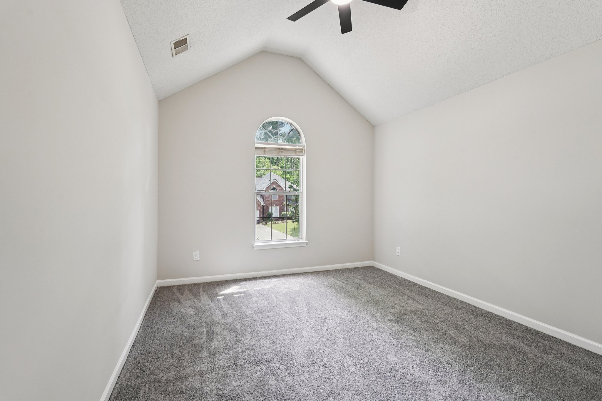 Rolling Meadow Dr SW-L0105-030.jpg
