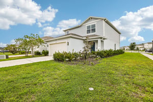 Royal Point Ave-S1209-002.jpg