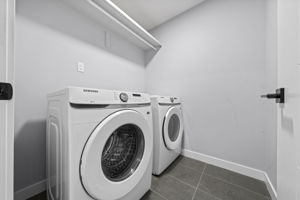  Photo 37