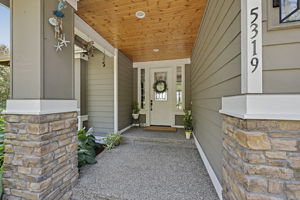  Photo 0