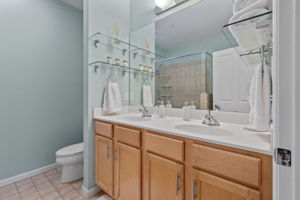  Photo 24