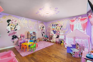  Photo 40