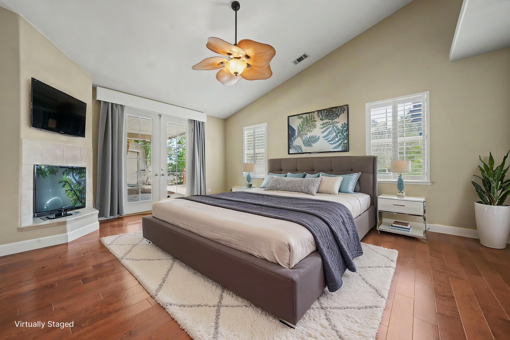 FILE129 virtually staged.jpeg