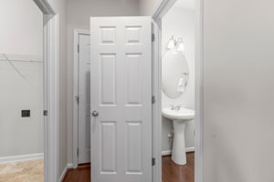  Photo 35