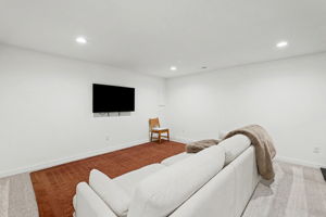  Photo 35