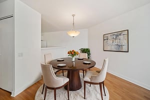 DSC07704 virtually staged.jpeg