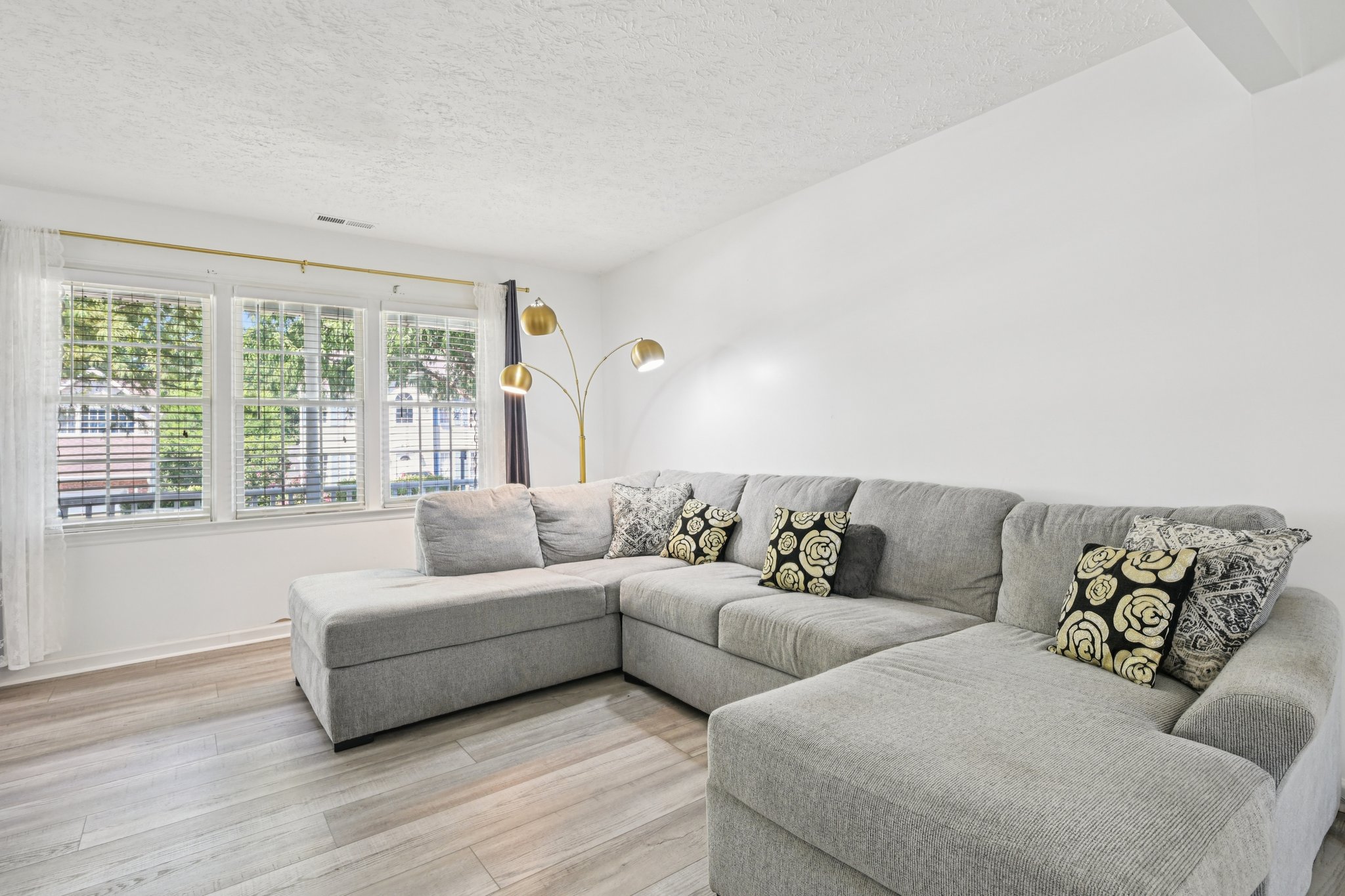 Spring Pines Way-S0509-007.jpg