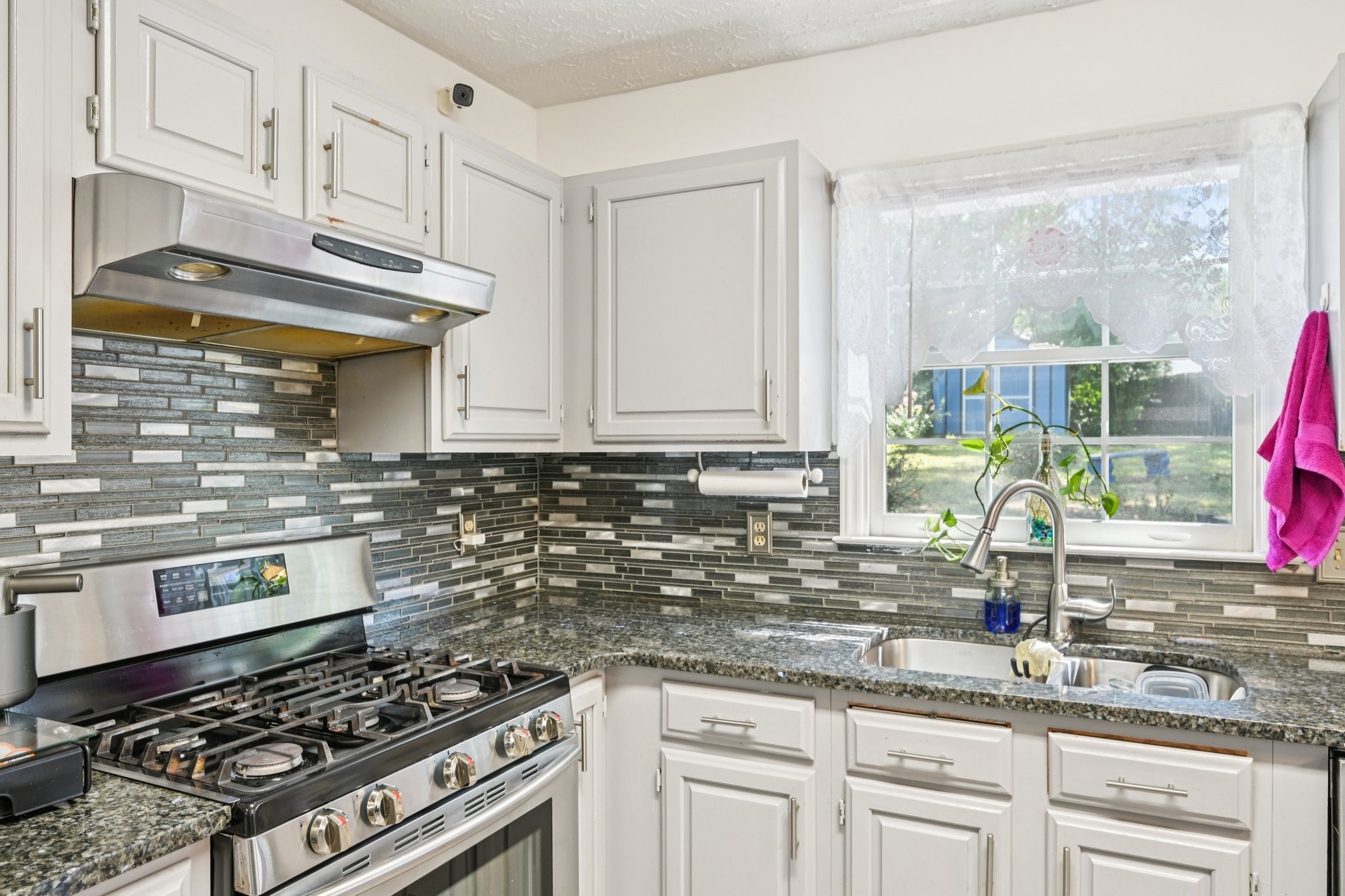 Spring Pines Way-S0509-017.jpg