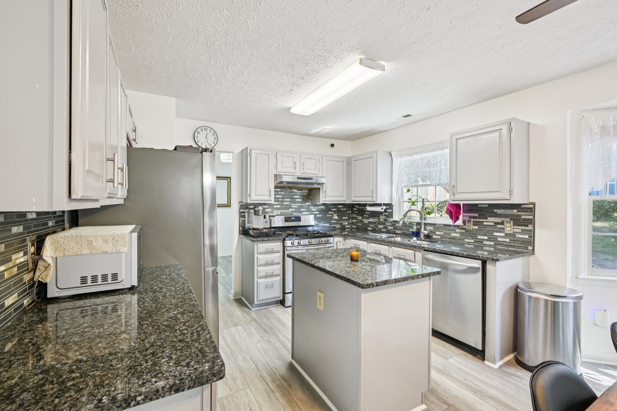 Spring Pines Way-S0509-018.jpg