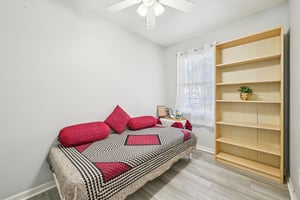 Spring Pines Way-S0509-033.jpg