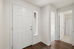  Photo 4
