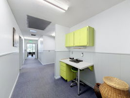  Photo 44