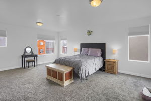  5322 W Silver Clover Lane, Herriman, UT 84096, US Photo 8
