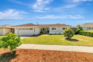 002_5324 Selma Ave