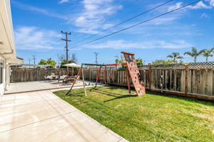 044_5324 Selma Ave