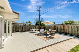 045_5324 Selma Ave