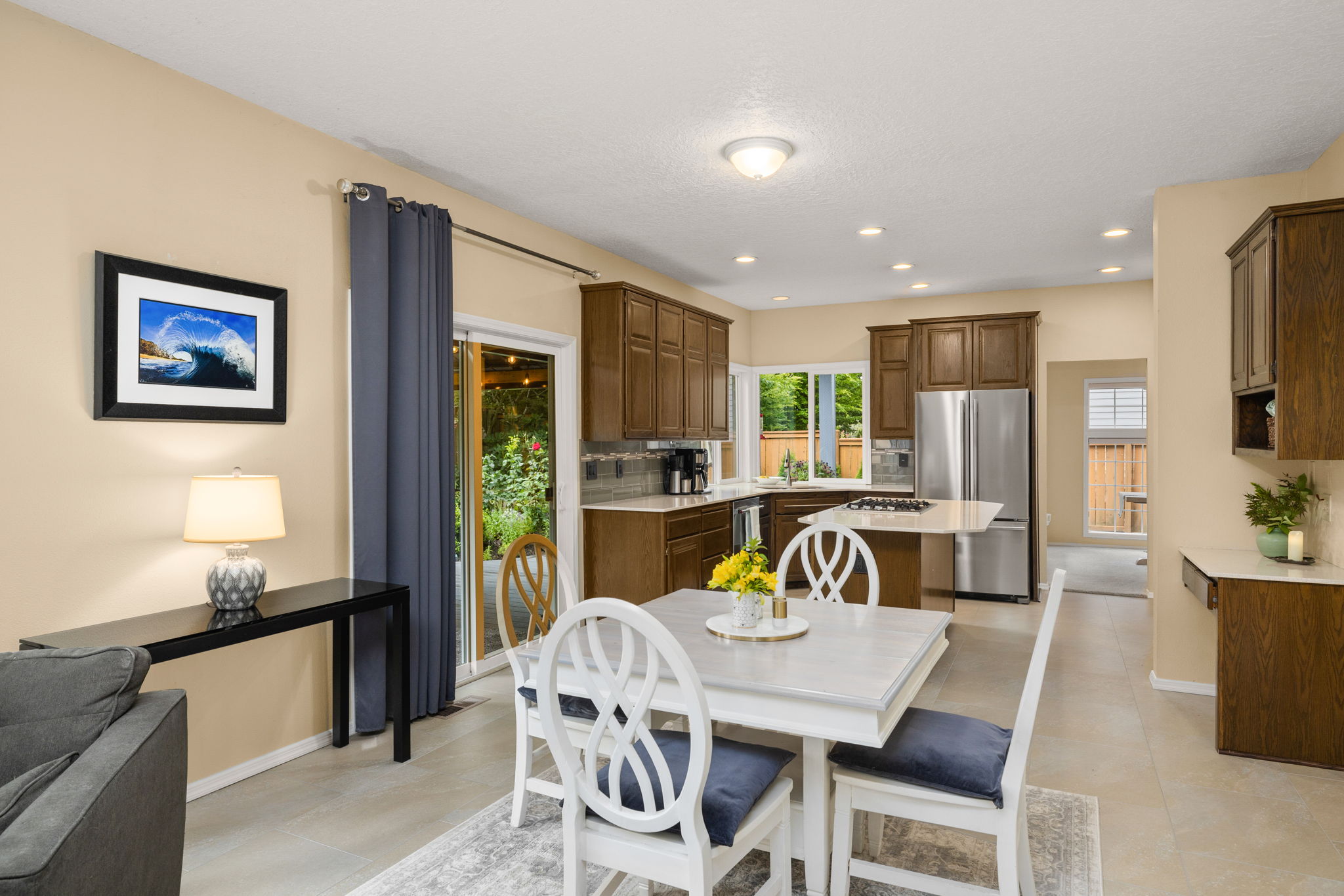 Kitchen - Eating Area