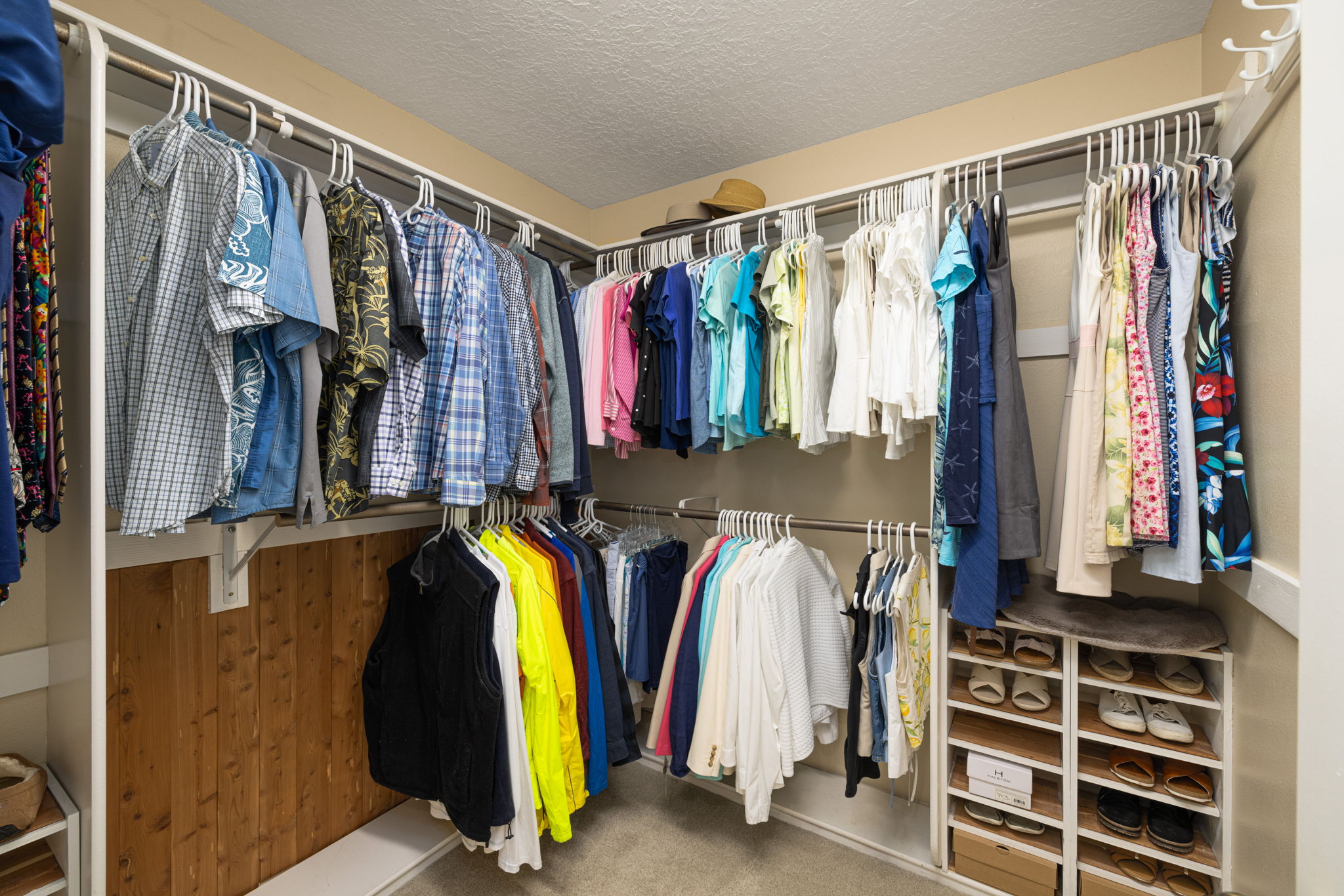 Primary Bedroom Suite - Walk-in Closet