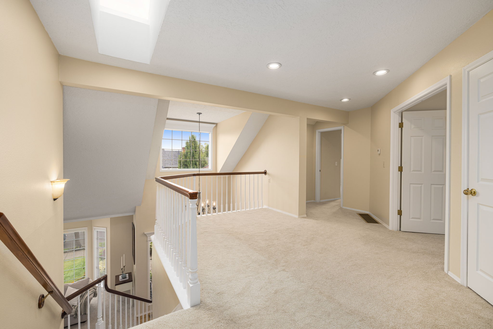 Upper Level Landing/Loft