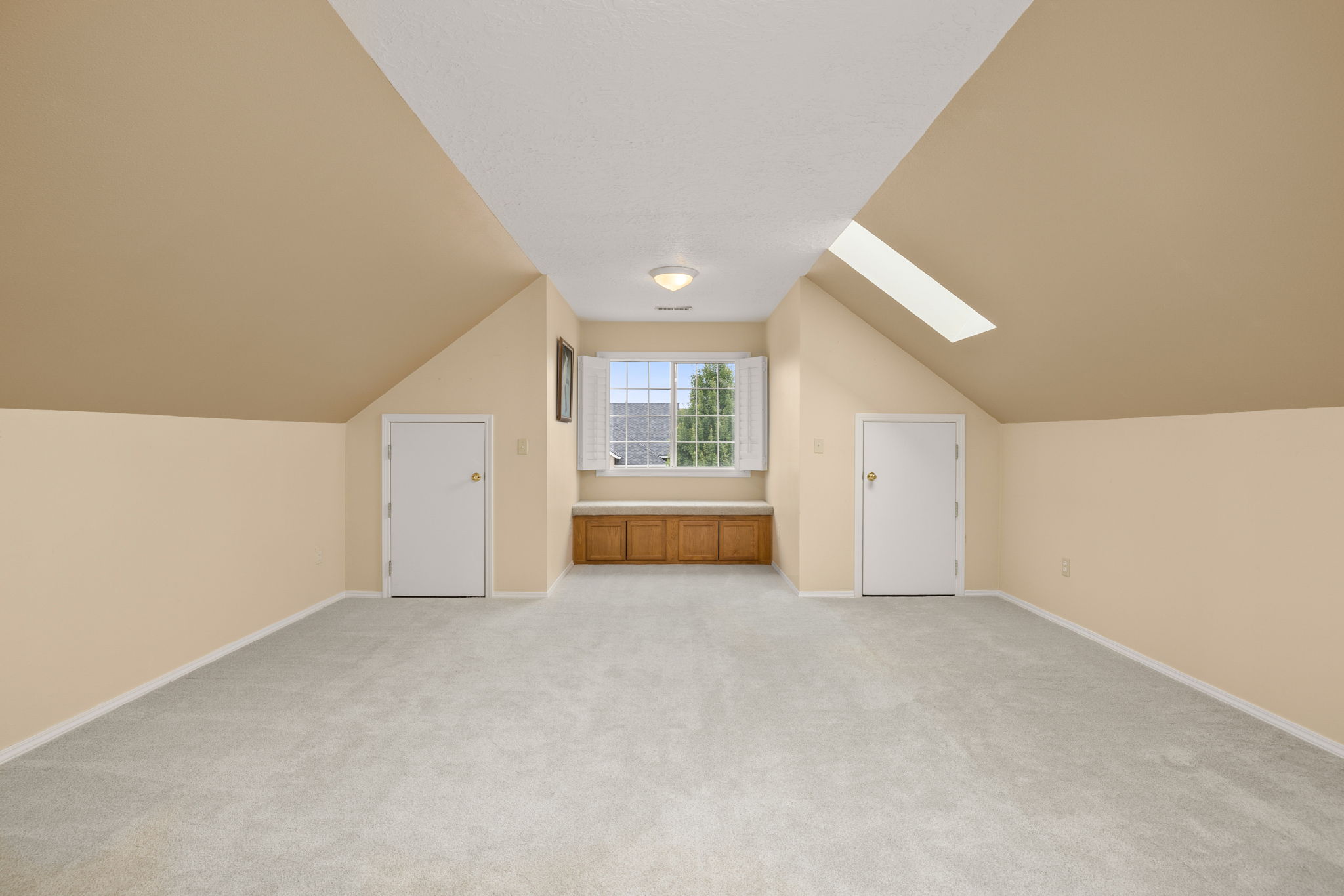 Bonus Room - Upper Level