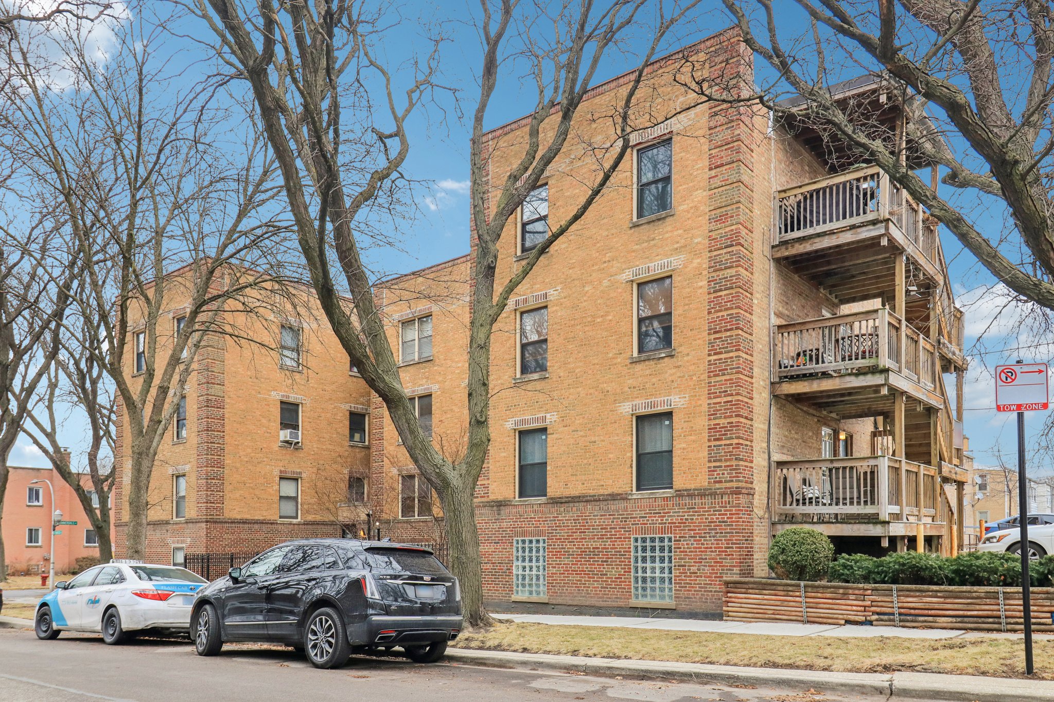 N Francisco Ave G-S0403-003.jpg