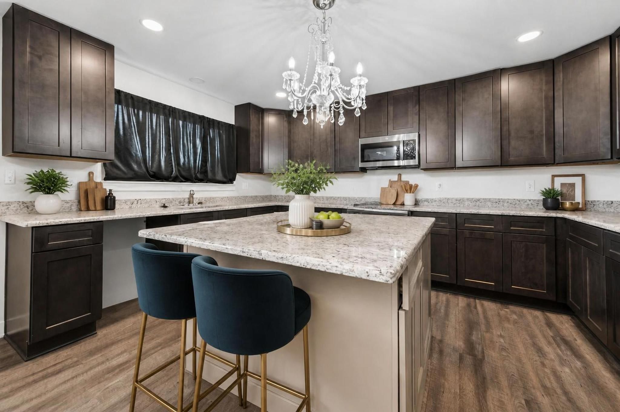  Photo 56