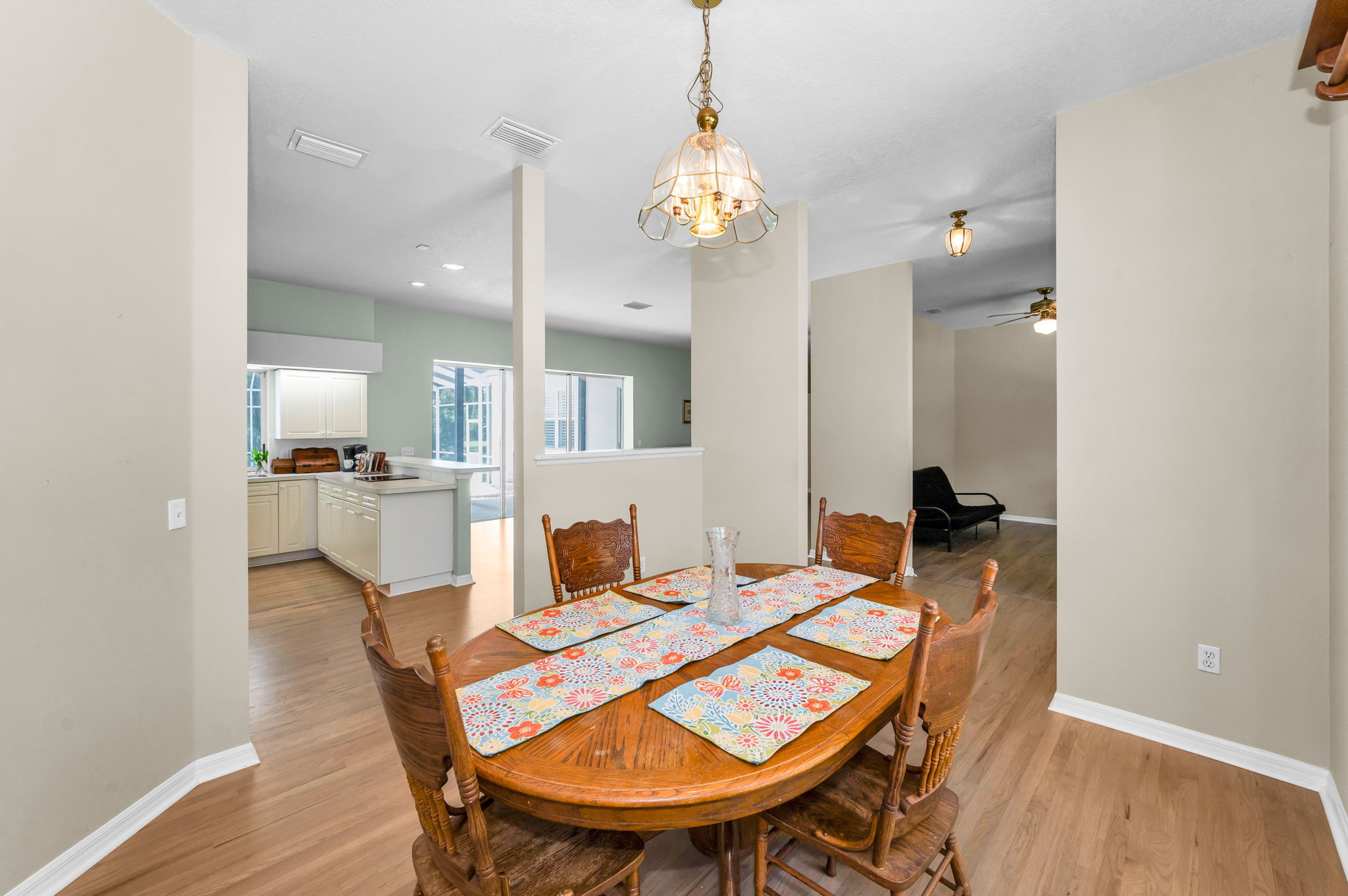 Dining Room3