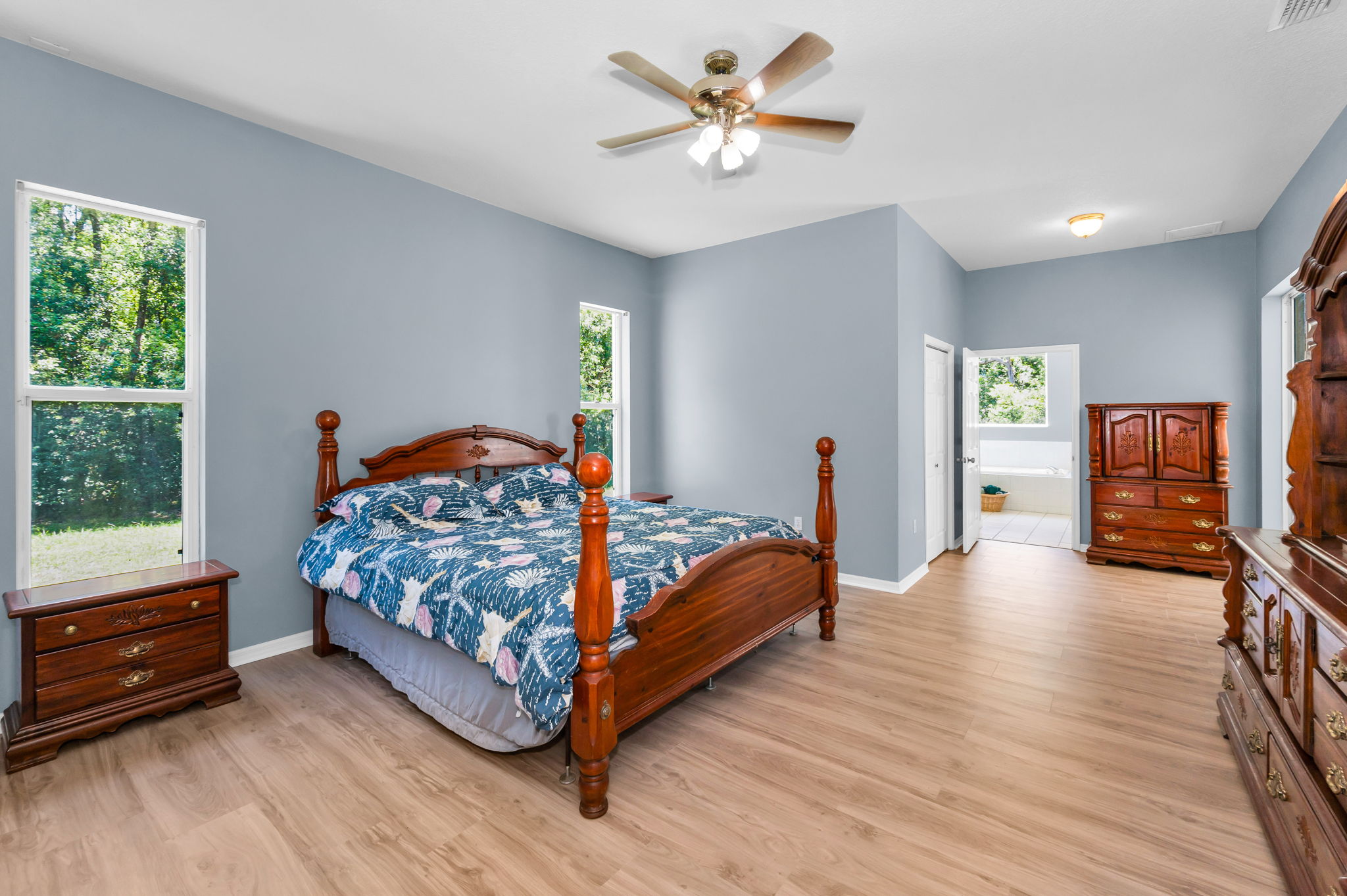 Primary Bedroom1a