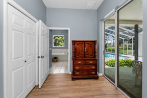 Primary Bedroom1b