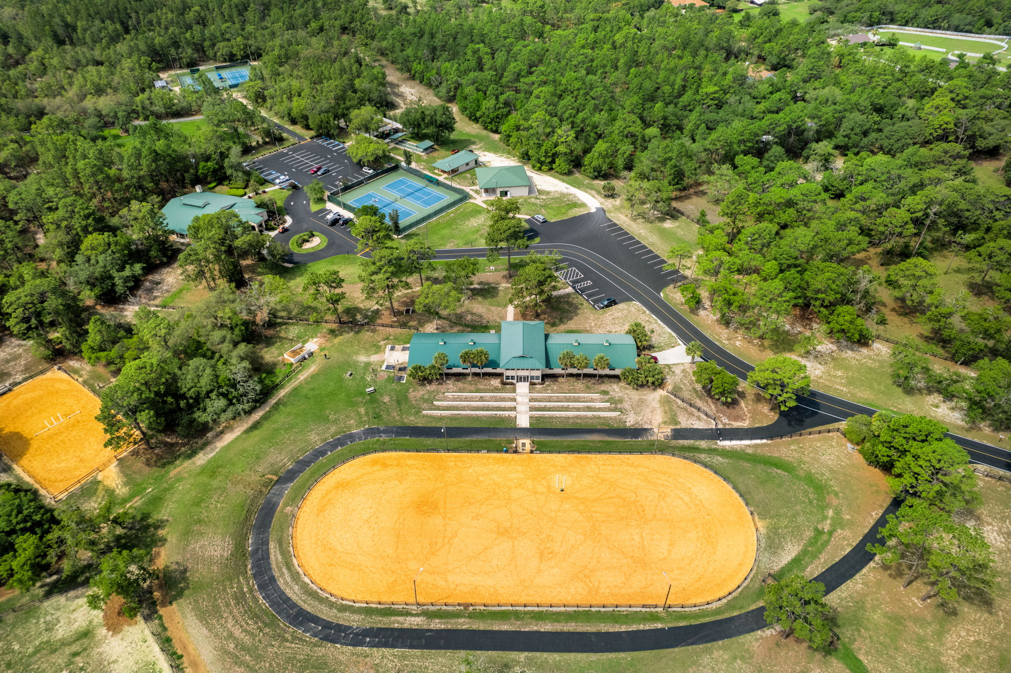 Pine Ridge Equestrian amenities
