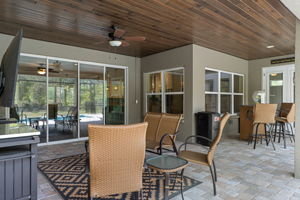 The lanai features 4 sliding panel doors that stack and provide a large opening, easily expanding your living space.
