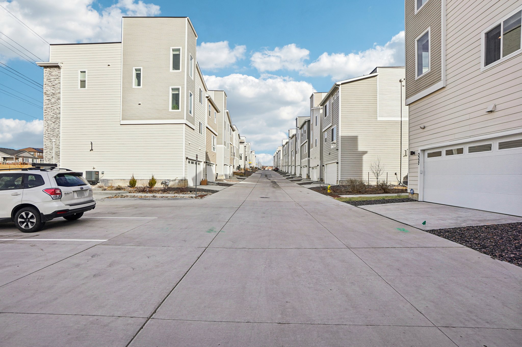 Quail St-L0202-008.jpg