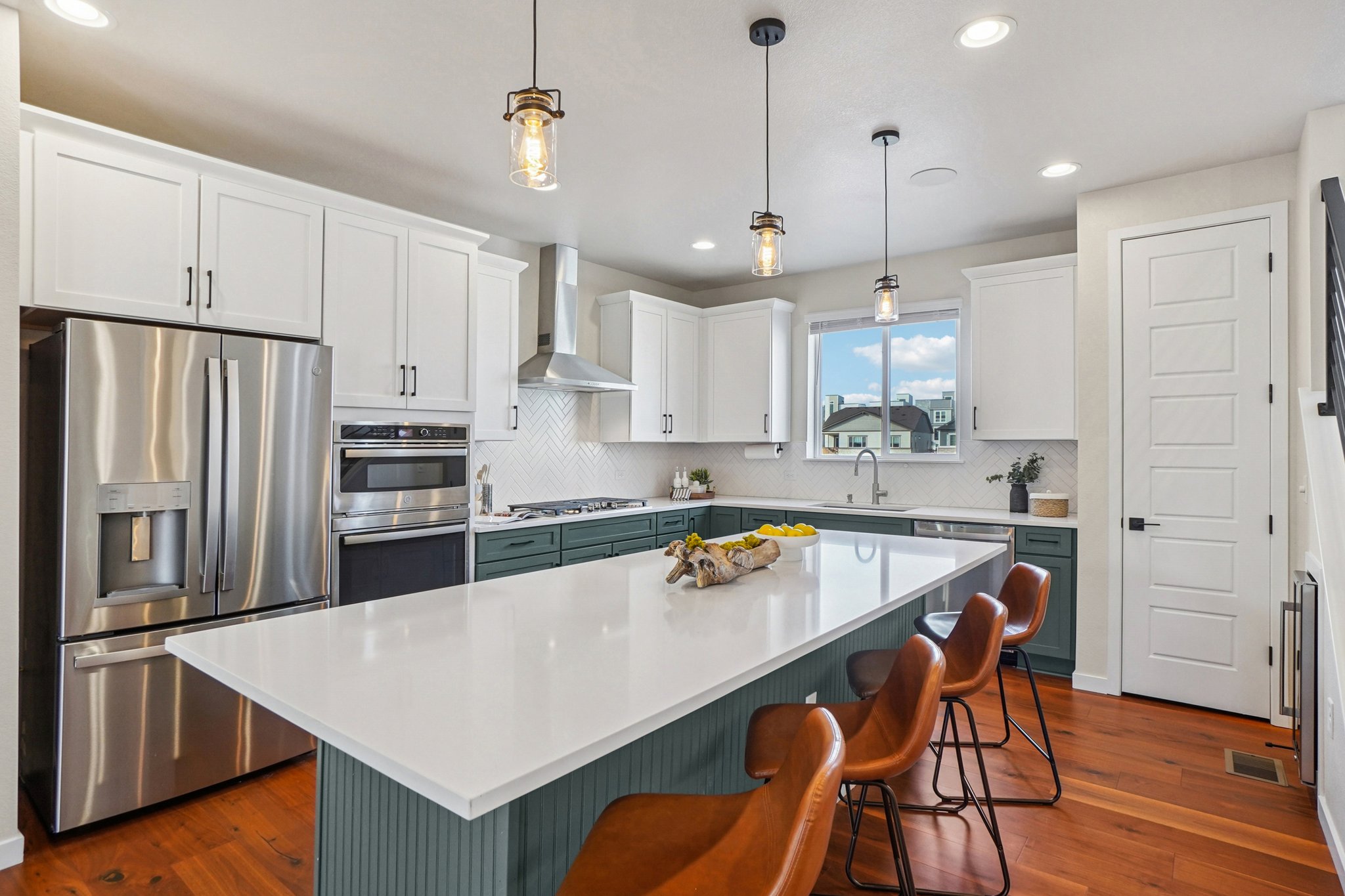 Quail St-L0202-018.jpg