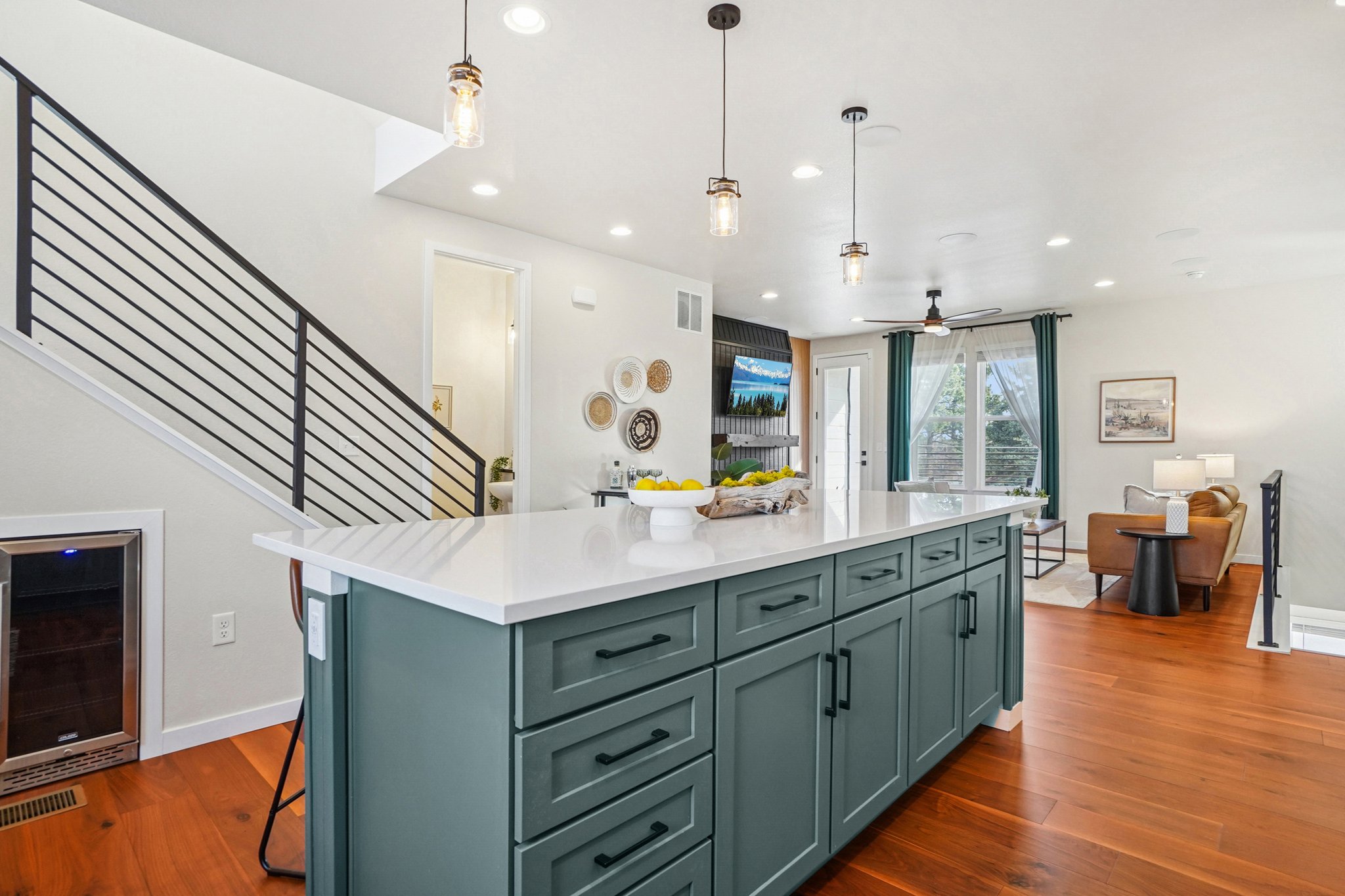 Quail St-L0202-022.jpg