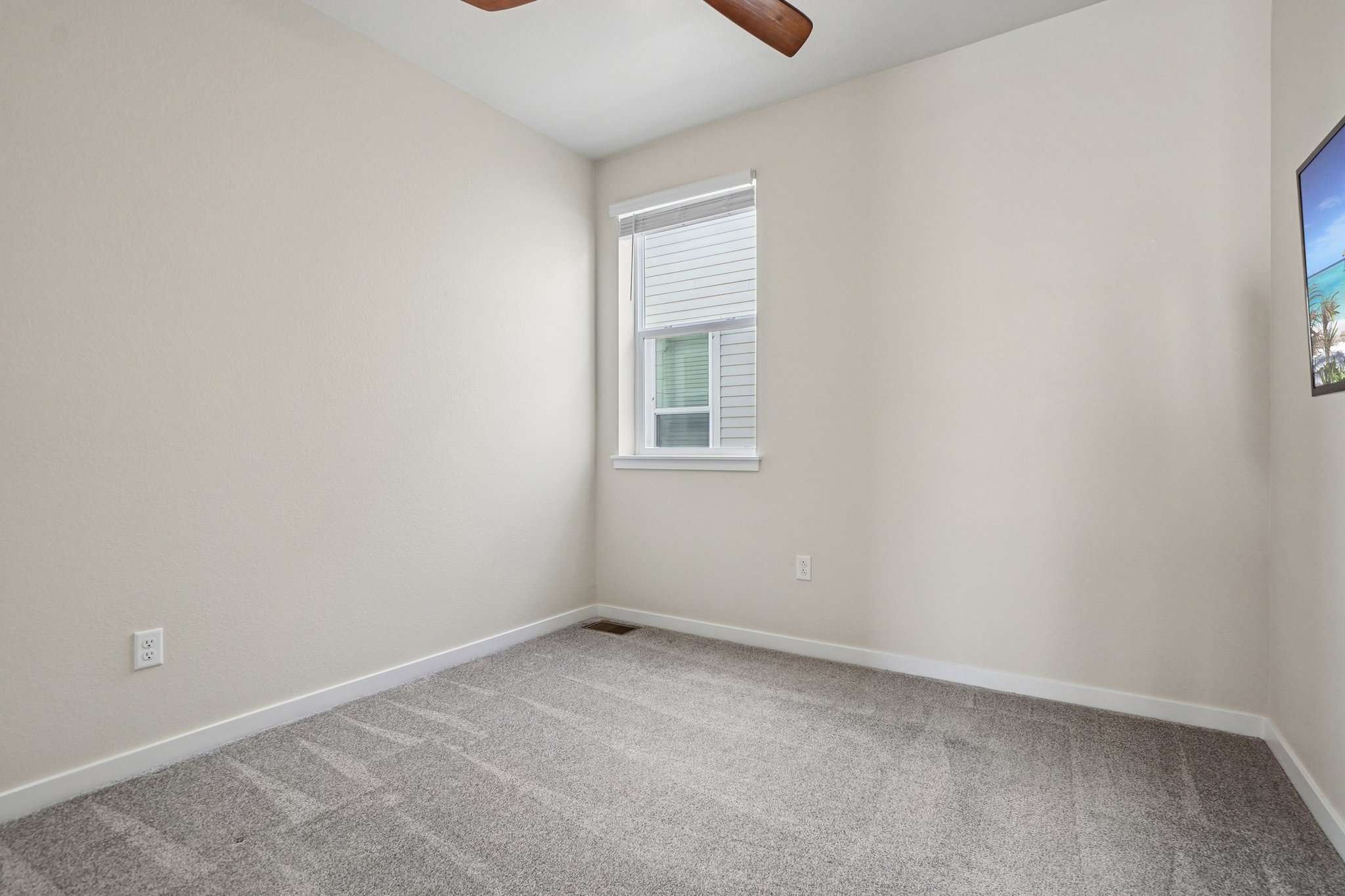 Quail St-L0202-029.jpg