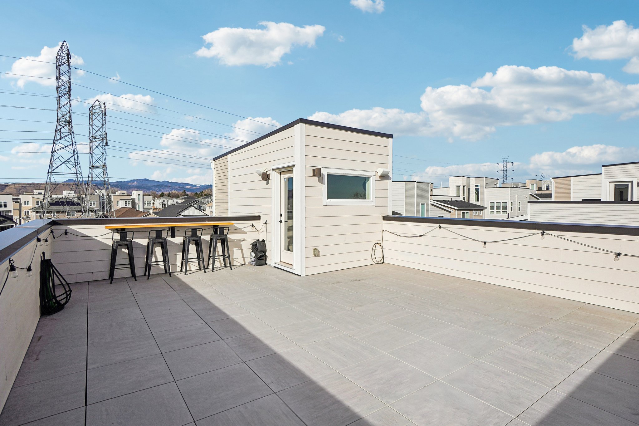 Quail St-L0202-044.jpg